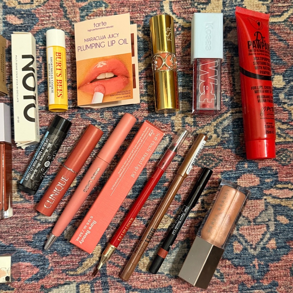 Lip Bundle - Picture 3 of 3